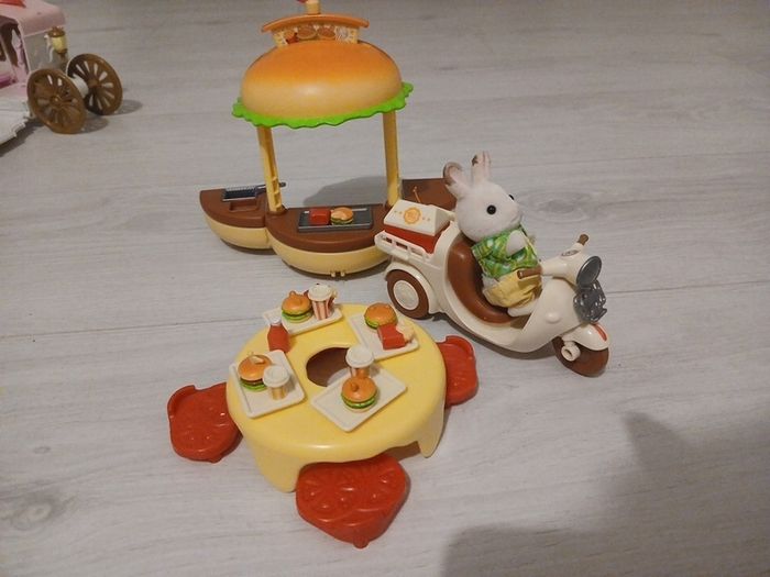 Sylvanian Families Hamburger Stand set
