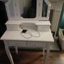 Vanity dressing table Image 2