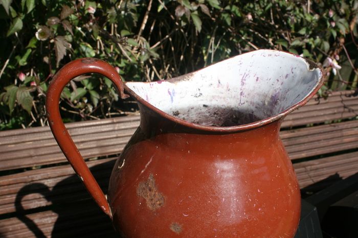Vintage flower pot