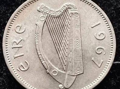 [#352] - Ireland 1967 | Irish 6p | Six Pence | Wolfhound | KM.13a | UNC