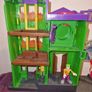 Imaginext Joker Bank playset Image 6