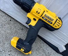 DeWalt 18V XR Combi Drill DCD785   Excellent Working Order