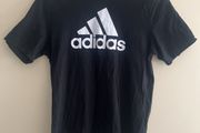 Adidas Tshirt