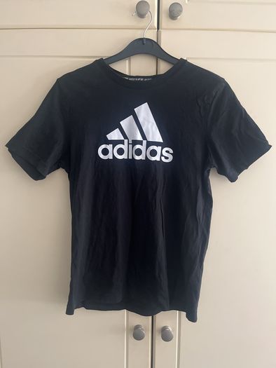 Adidas Tshirt