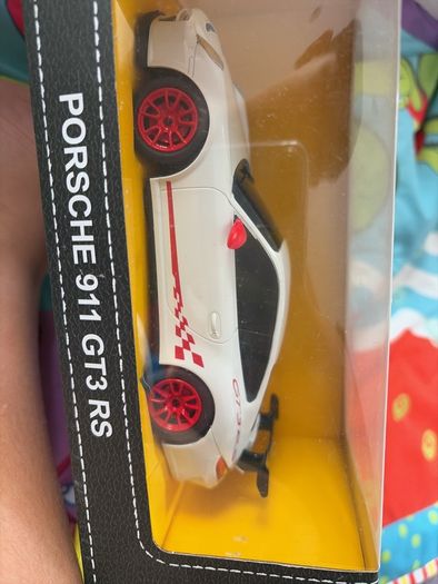 Porsche 911 gt3 rs un opened
