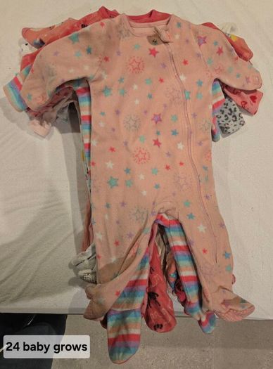 Baby girls clothes 9-12 months