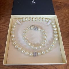 Angelique Pearl Necklace & Bracelet Set