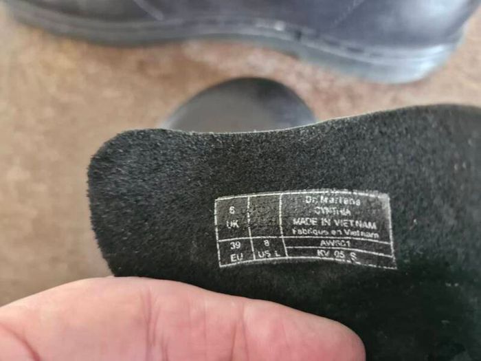Dr. Martens size 6