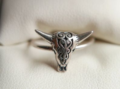 Vintage 925 Sterling Silver BULL SKULL with Horn Ring