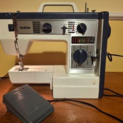 BROTHER Sewing Machine