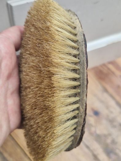 Rough Estimate of 35/40 grams of Antique Silver Brushes and Leather Case