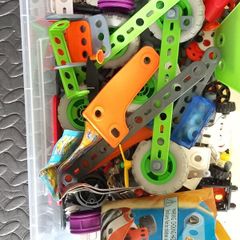 Meccano parts