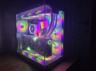 Ultra high end gaming PC + 4k 32 inch 240hz Alienware monitor