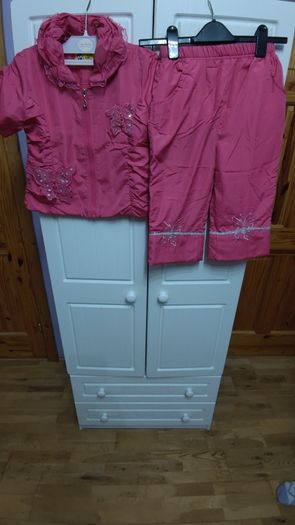 Girls Wear Pink Set