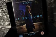 It Follows ! DVD ! 2015 ! Horror !