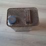 antique oil can Image 2