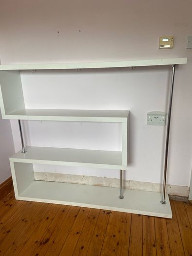 Shelving unit