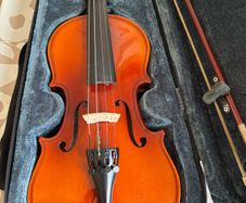 Valencia Violin full size