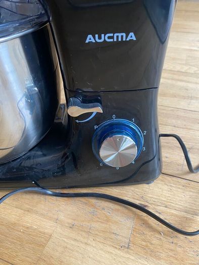 Aucma Stand Mixer for the Baking Hero