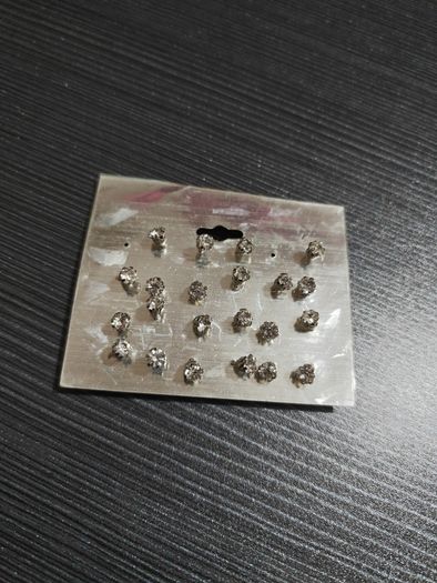 stud earrings