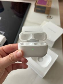 Apple charging case AirPods Pro 2nd gen (case only)