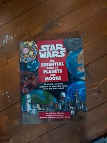 Star Wars - Essential guide to planets and moons