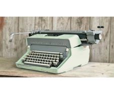1960s Remington International Typewriter KAS1228