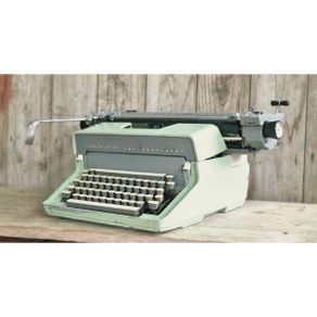 1960s Remington International Typewriter KAS1228