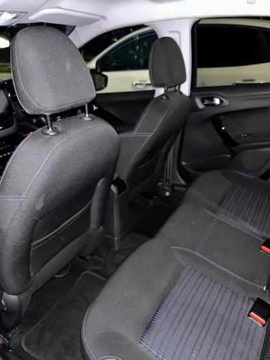 2014 Peugeot 208