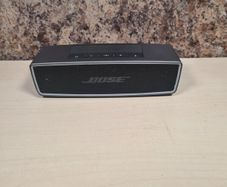 BOSE SOUNDLINK MINI portable bluetooth speaker
