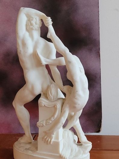 Hercules and Lichas statue