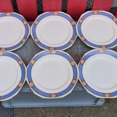 Karmony Shape Rose Pattern Vintage Dinnerware