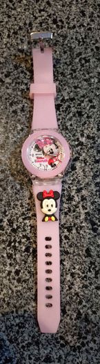 Hello Kitty Small Pink Girls Watch (new).