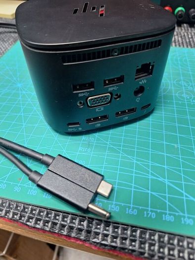 HP Thunderbolt Dock 230W G2 docking station, Combo Cable.