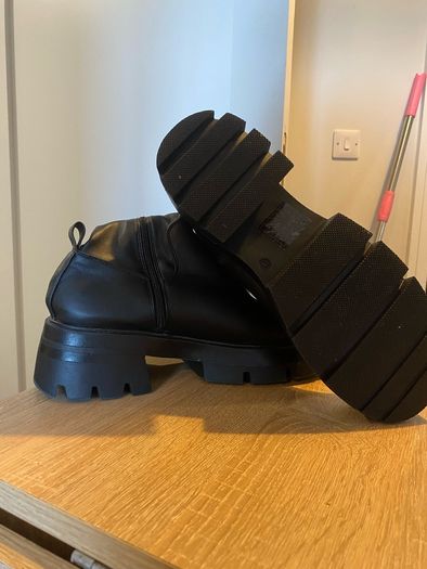 chunky high Boots