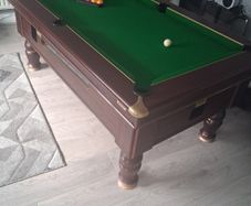 Pool table