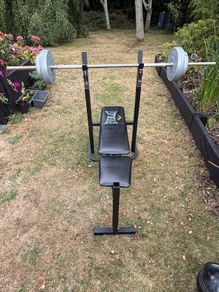 Bench press and weights