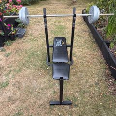 Bench press and weights