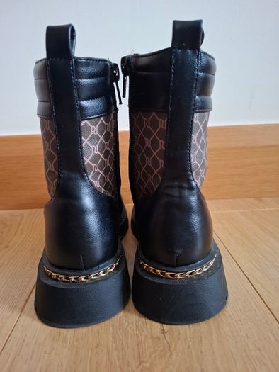 Girls river island boots