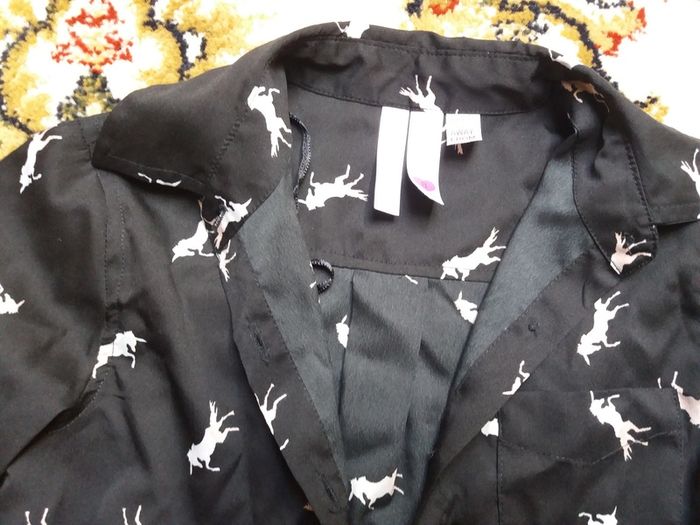 Girls shirt black unicorn pattern 7-8 yo as new tkmax