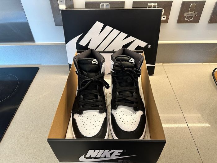 Nike Air Jordan 1 Retro High OG - UK 11 - Panda (Black/White) - New Boxed Piece