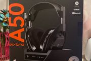 Logitech G Astro A50 X LIGHTSPEED Wireless Gaming Headset + Base Station, PRO-G GRAPHENE, PLAYSYNC across Xbox Series X|S + PS5 + PC/mac + Nintendo Switch 2, Bluetooth, HDMI 2.1 Passthru - Black