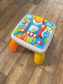 Fisher-Price Laugh & Learn Smart Stages Around the Town Activity Table