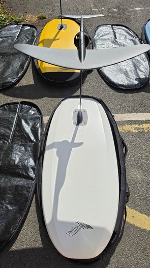 Lift Foils LIFT5 Sport 4'9" eFoil Board Set Off-White - Gen5 Full Range Battery - Like New
