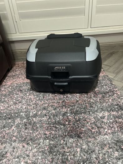 motorcycle top box