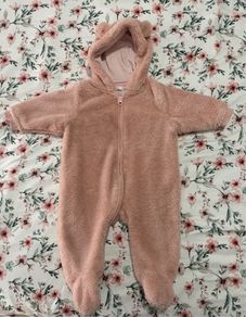 Next pramsuit