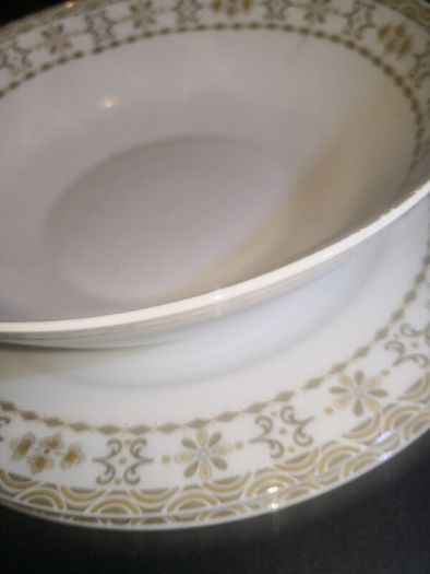 Very fine porcelain Bavarian dinner set 14pc