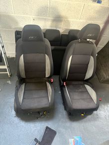 Mk6 Golf R-line seats