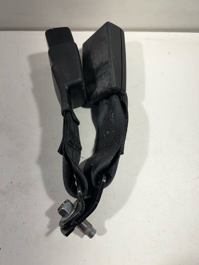 Nissan Leaf 2015 Rear Right Seat Belt Buckle A1l1b61g