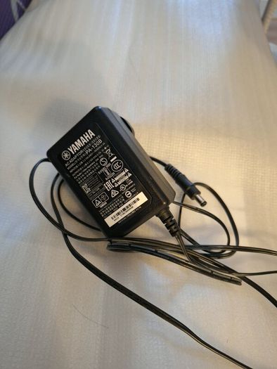 YAMAHA Piaggero NP-12 portable piano